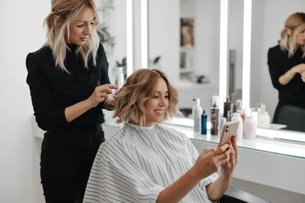 How to Ask Your Stylist for a Layered Wavy Haircut