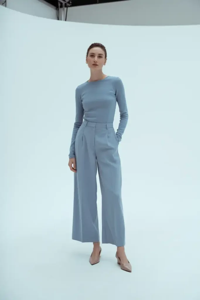 Blue Outfit Ideas for Petite Women