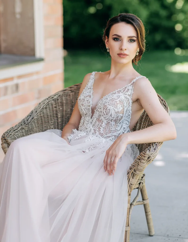 How Fabric Weight Affects Comfort on Your Wedding Day