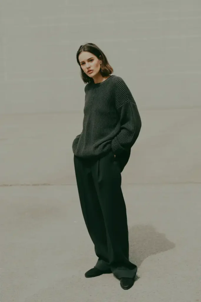 Baggy Clothes That Still Show Where Your Waist Is