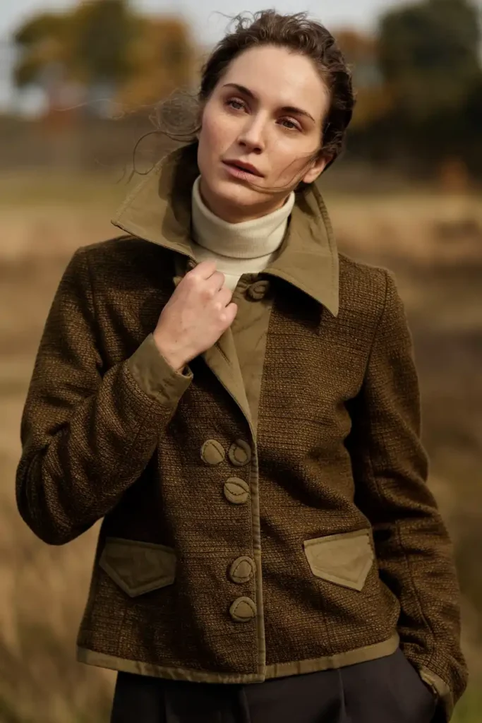Covered Buttons and Collars for Colder Weekends