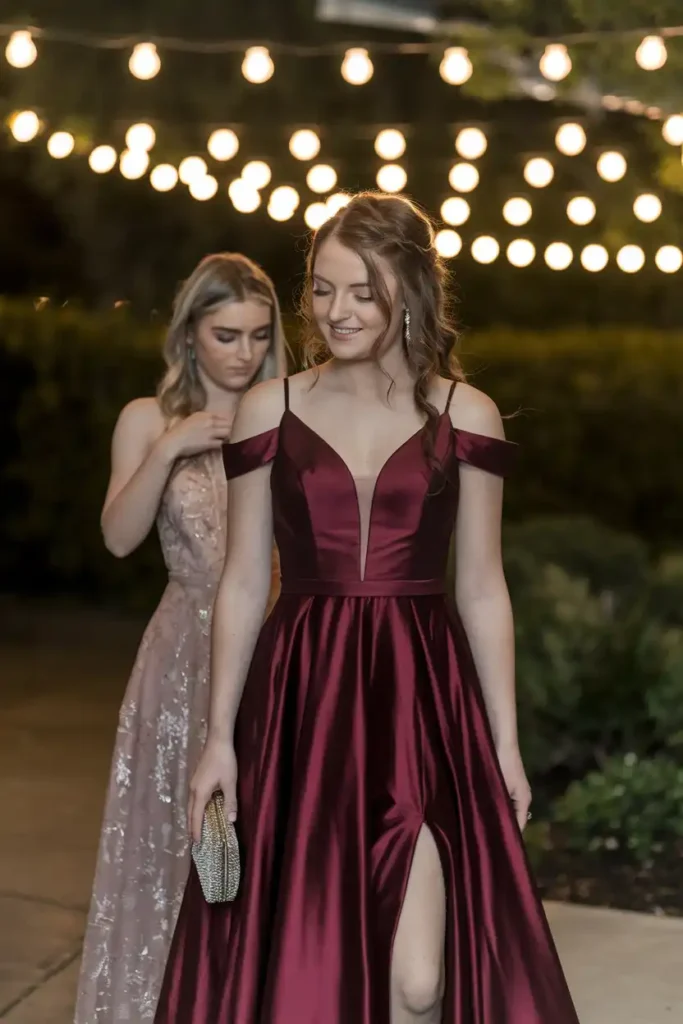 Maroon Prom Outfit Ideas for a Night You Will Remember