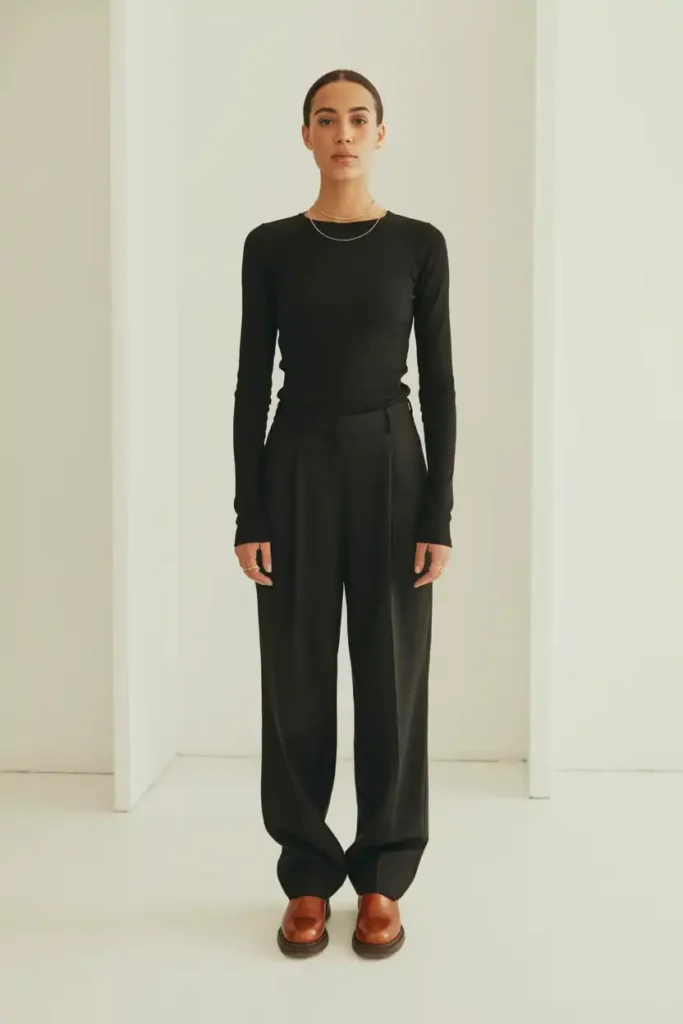 Minimal Fashion Rules That Keep Dark Looks Interesting