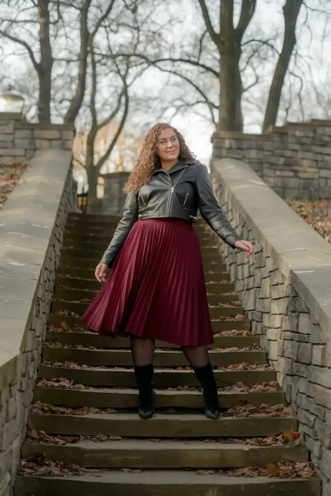 Plus Size Pleated Skirt Outfits for Winter with Leather