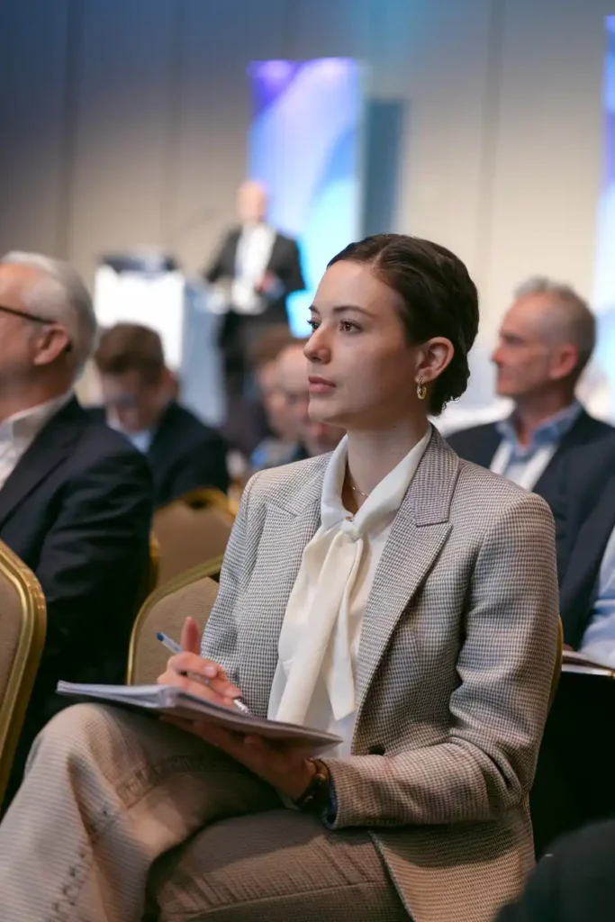 Professional Fashion Choices for Morning Keynotes